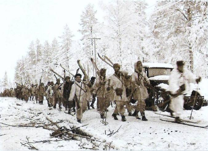 FinnishSoldiersreturning from Raate Road